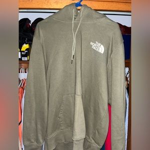 The Northface Men’s hoodie